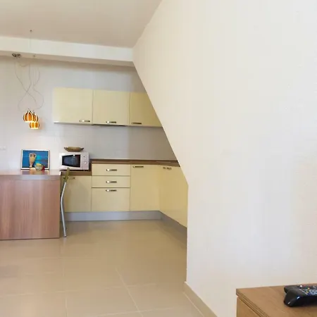 Modern Center *